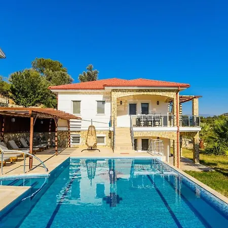 Exclusive 3 Bedroom Overlooking Patara Beach, 1007 פאטהיה
